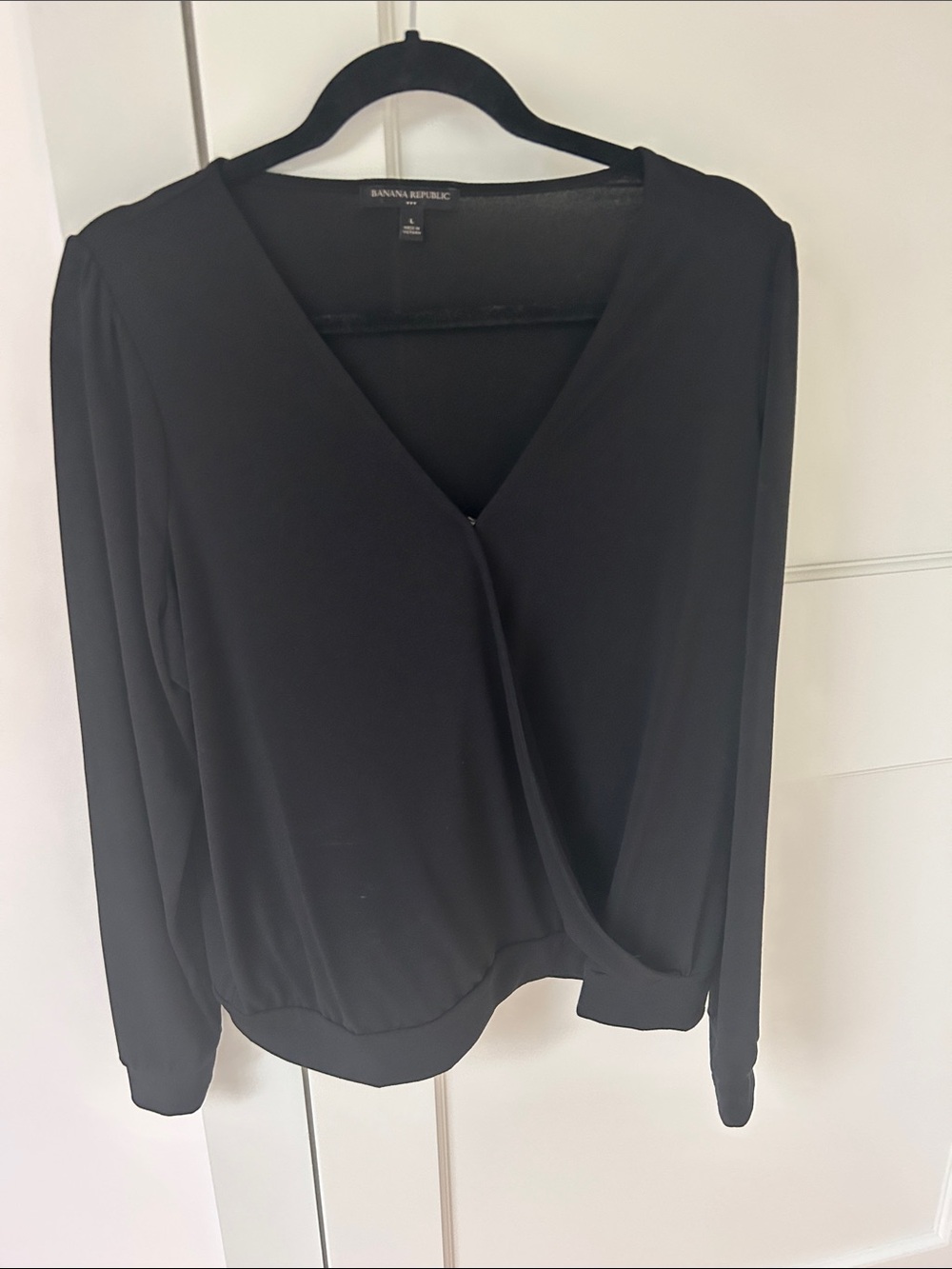 Banana Republic Black V-Neck Draped Long-Sleeve Blouse